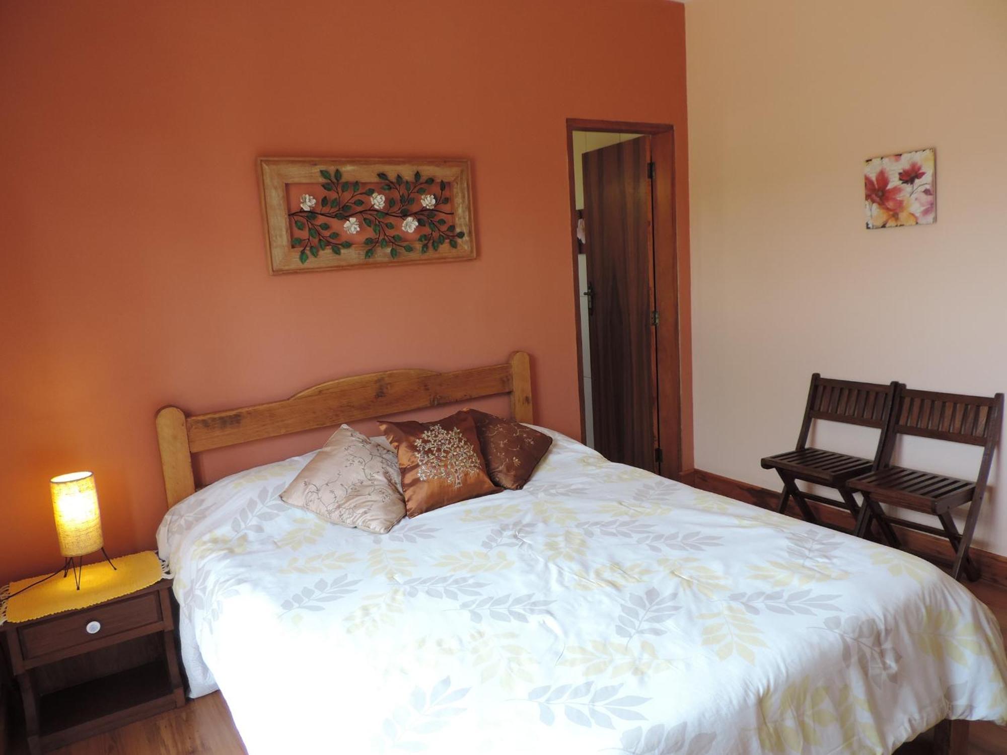 Entrevistas Chales E Suites Sao Bento do Sapucai Exterior photo